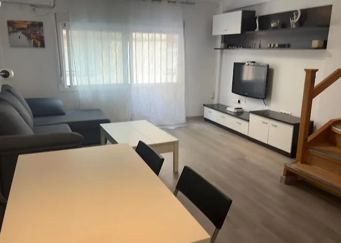 Duplex A 3 Minutos De Playa De La Victoria Апартаменты