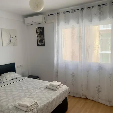 Duplex A 3 Minutos De Playa De La Victoria Apartmán Cádiz